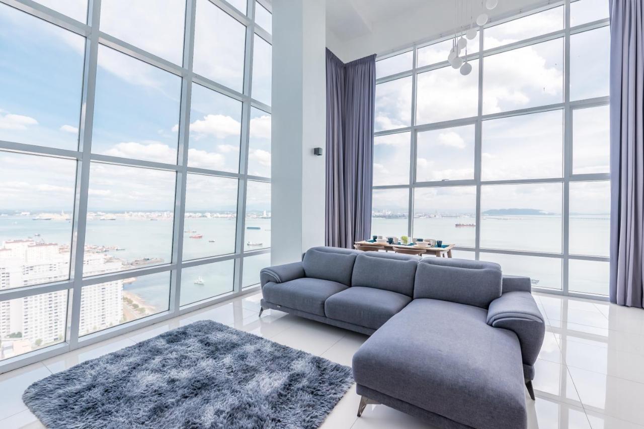Maritime Penthouse Suite By The Sea George Town Extérieur photo