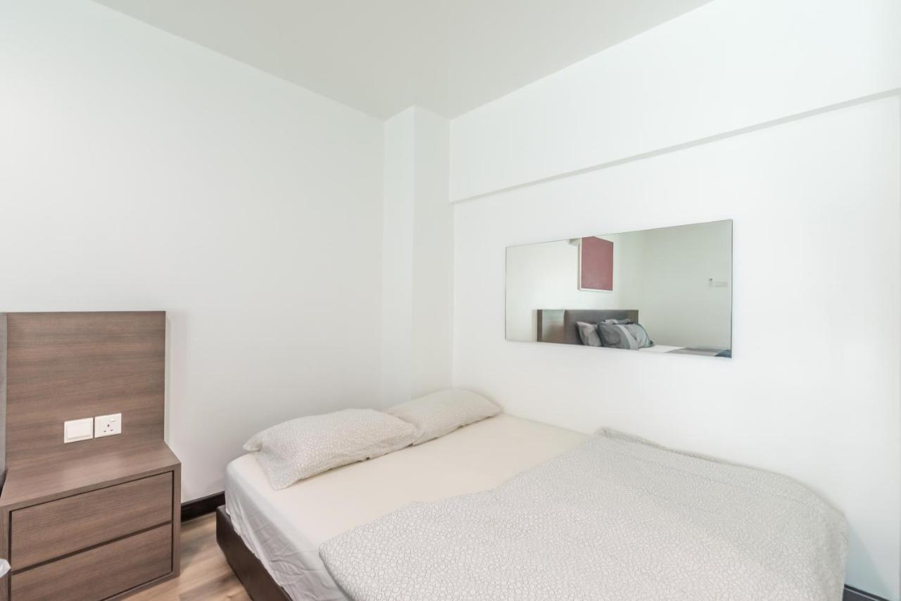 Maritime Penthouse Suite By The Sea George Town Extérieur photo