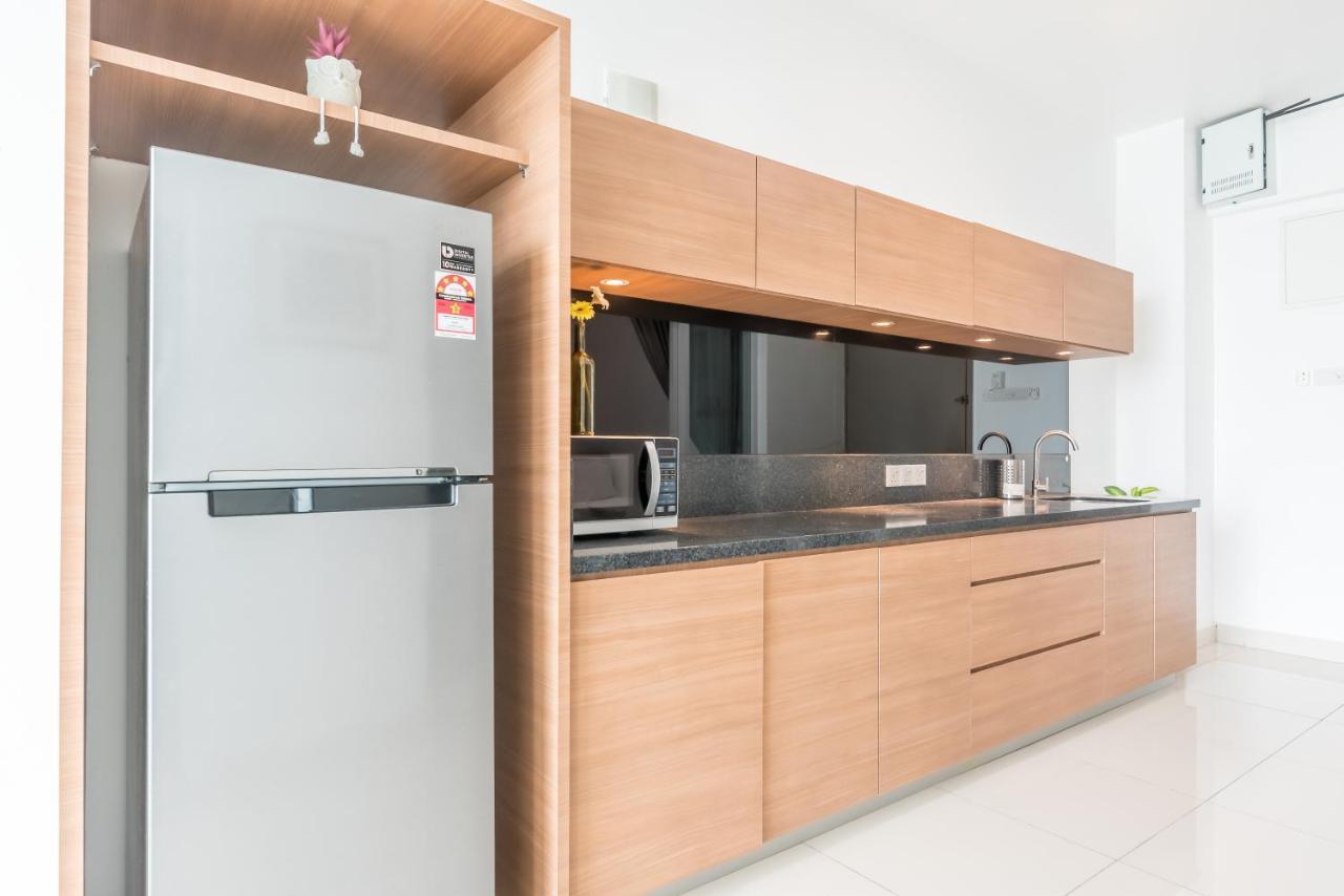 Maritime Penthouse Suite By The Sea George Town Extérieur photo